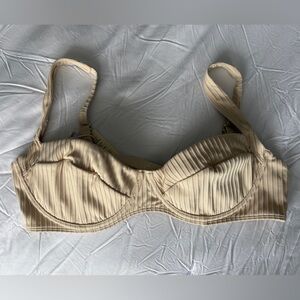 Monday Swimwear Sorrento Bikini Top Size VV/14-16